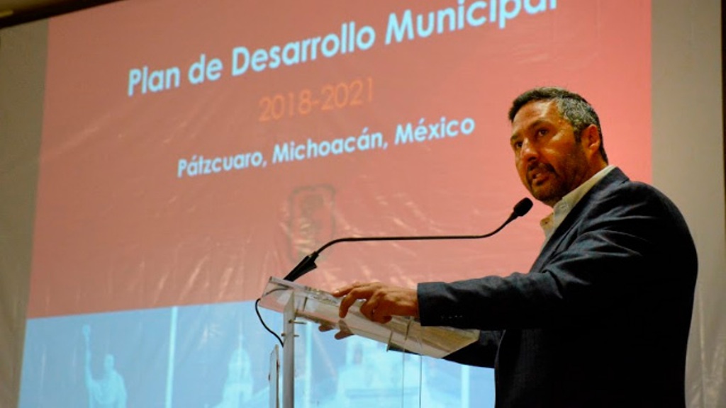 Presenta Víctor Báez Plan De Desarrollo Municipal 2018-2021