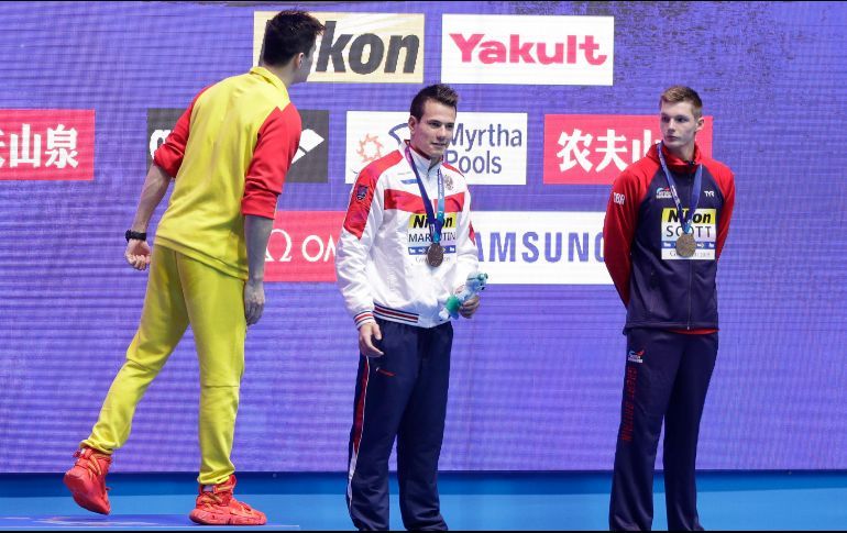 Nadador chino se burla de sus rivales derrotados