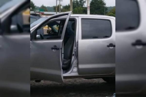 Detienen en Pátzcuaro a sujeto con camioneta robada