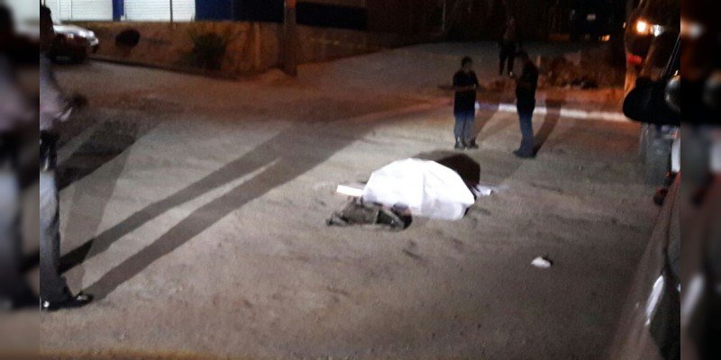 Hallan descuartizado en Morelia con narcomensaje en Morelia