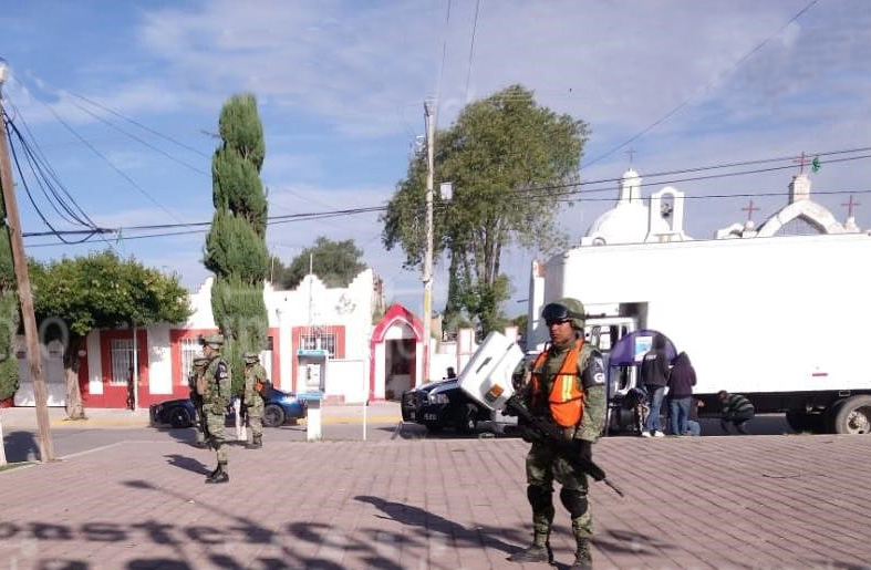 Lanzan granada a la presidencia municipal de Tochtepec, Puebla