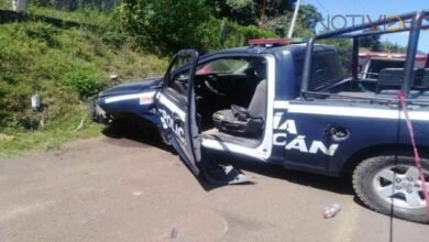 Un policía y un motociclista mueren en accidente carretero