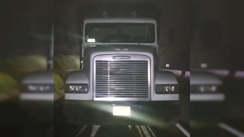 Con violencia roban camión en Pátzcuaro; ya fue recuperado