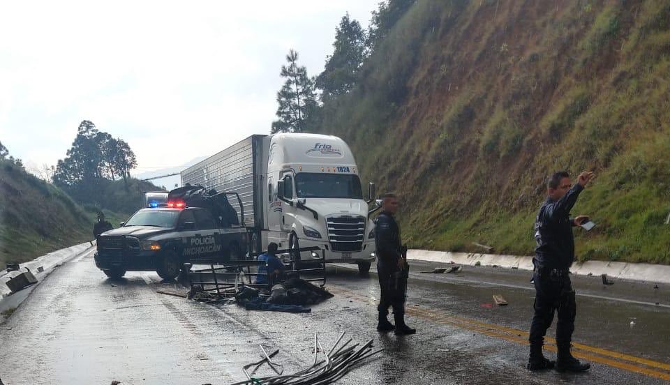 CONFIRMADO: 2 muertos y 8 heridos en la Pátzcuaro - Uruapan