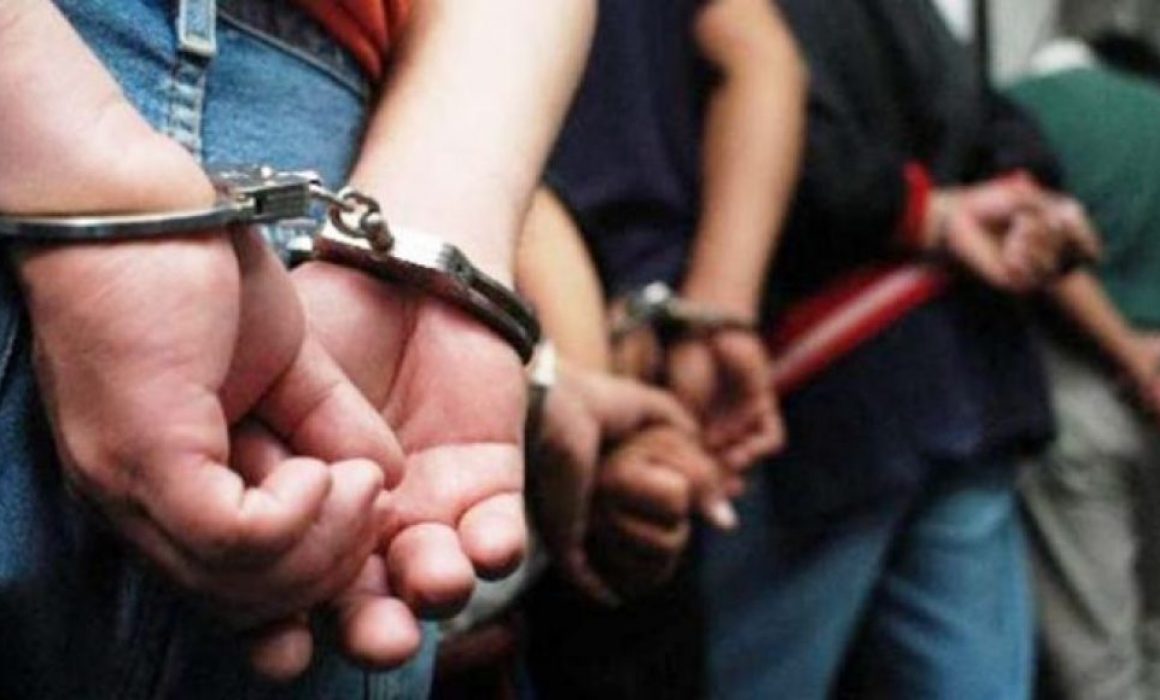 3 detenidos en Pátzcuaro; se drogaban en la vía pública