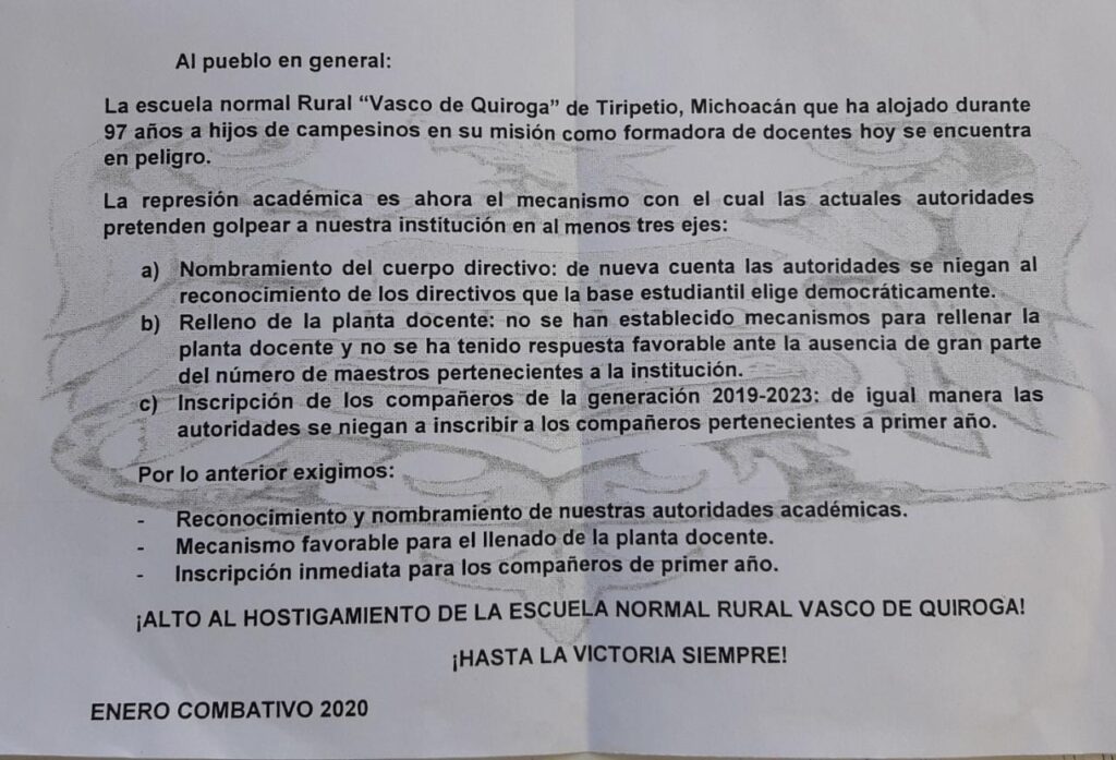 45 Normalistas de Tiripetío arriban a caseta de Zinapécuaro, Michoacán