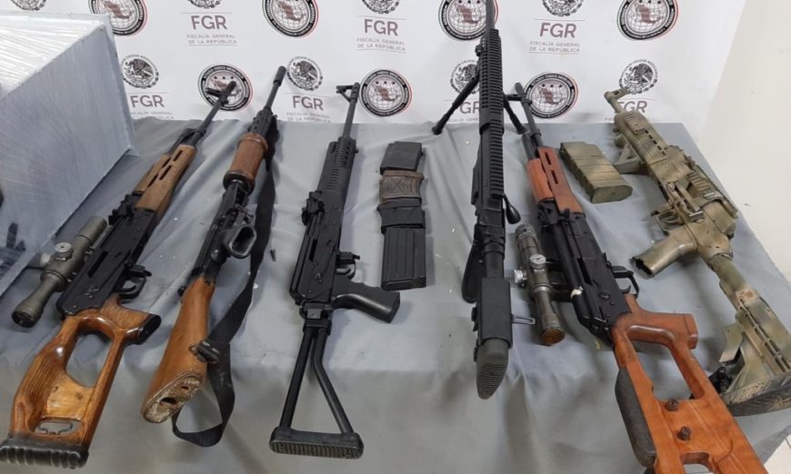 Envían a Michoacán armas de alto calibre por paquetería