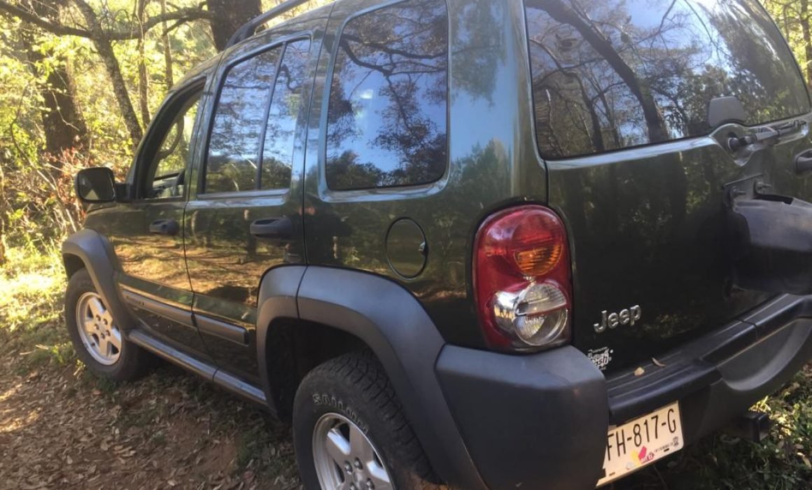 Recuperan camioneta robada en Pátzcuaro