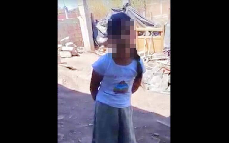 Maestra humilla y corre a alumna de primaria por no leer bien, en Huetamo, Michoacán
