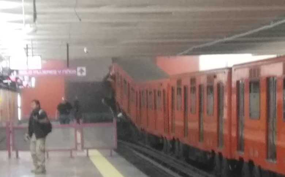 Chocan 2 trenes del Metro Tacubaya CDMX