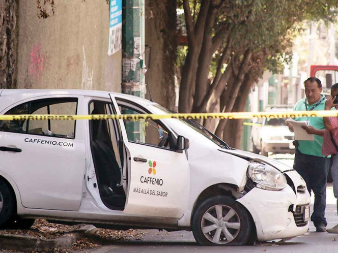 Papá persigue a secuestradores de su hija y mata a uno, en Cuernavaca