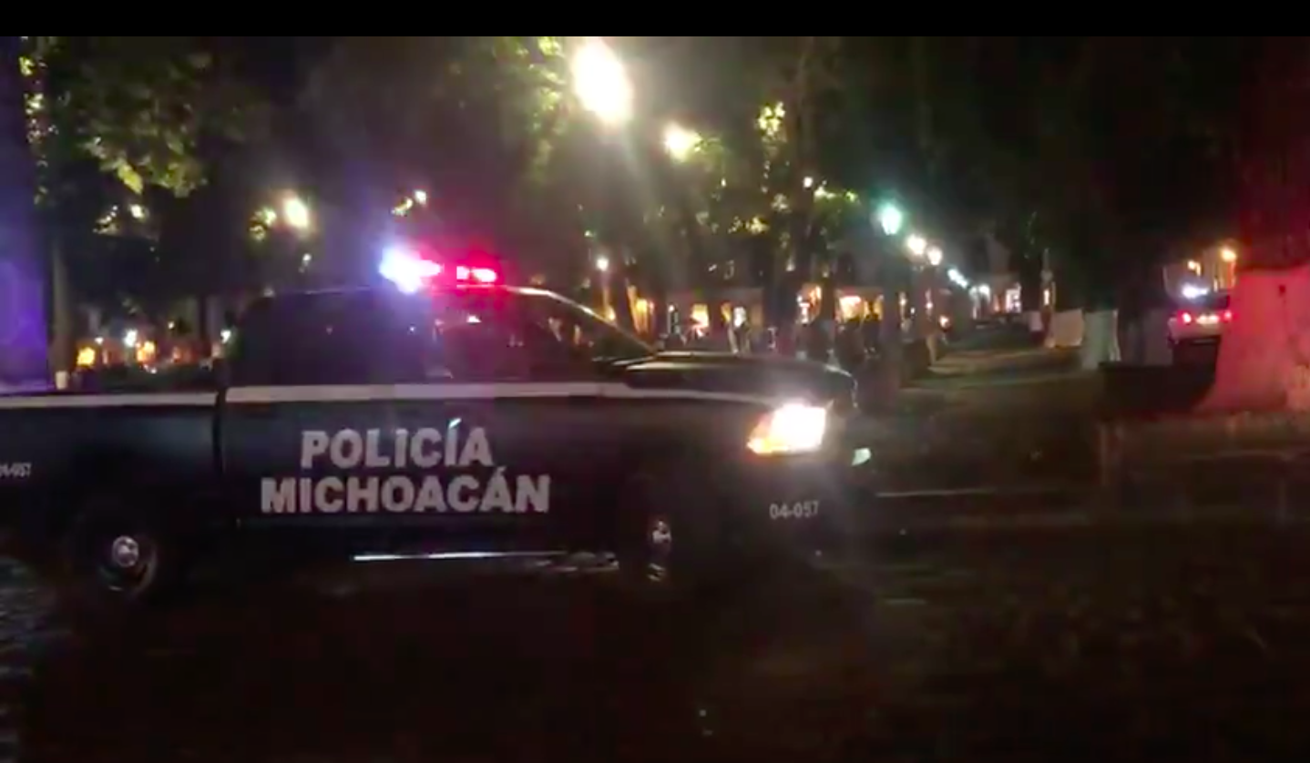 Policía pide a ciudadanos de Pátzcuaro que se retiren por Covid-19 [VIDEO]