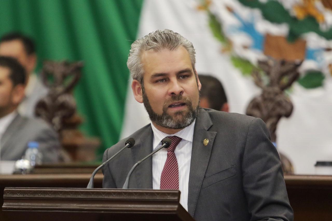 Diputado Alfredo Ramírez Bedolla propone suspender cobro de agua potable durante emergencia sanitaria