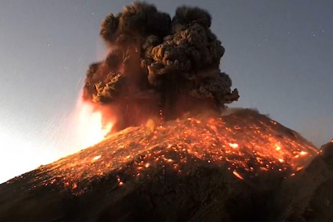 Despiertan 25 volcanes del llamado Cinturón de Fuego