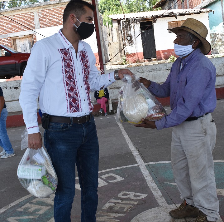 Entregarán mil despensas por semana a las familias más humildes en Erongarícuaro