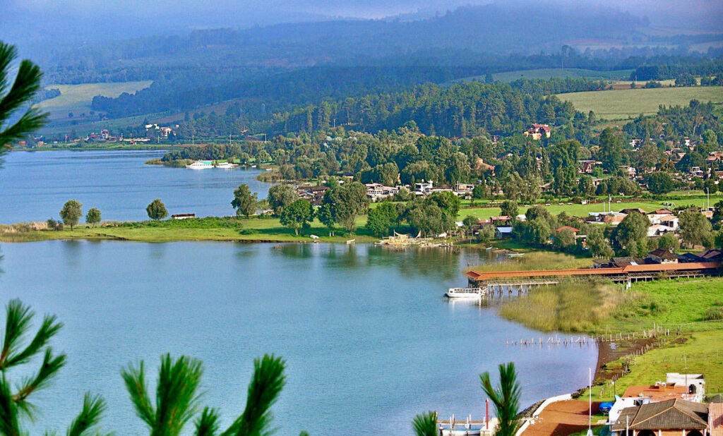 Lago Zirahuén se recupera tras pandemia: Pobladores