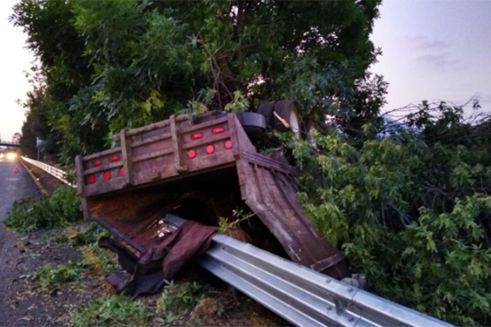 Mueren 3 personas en accidente carretero en la Pátzcuaro-Morelia