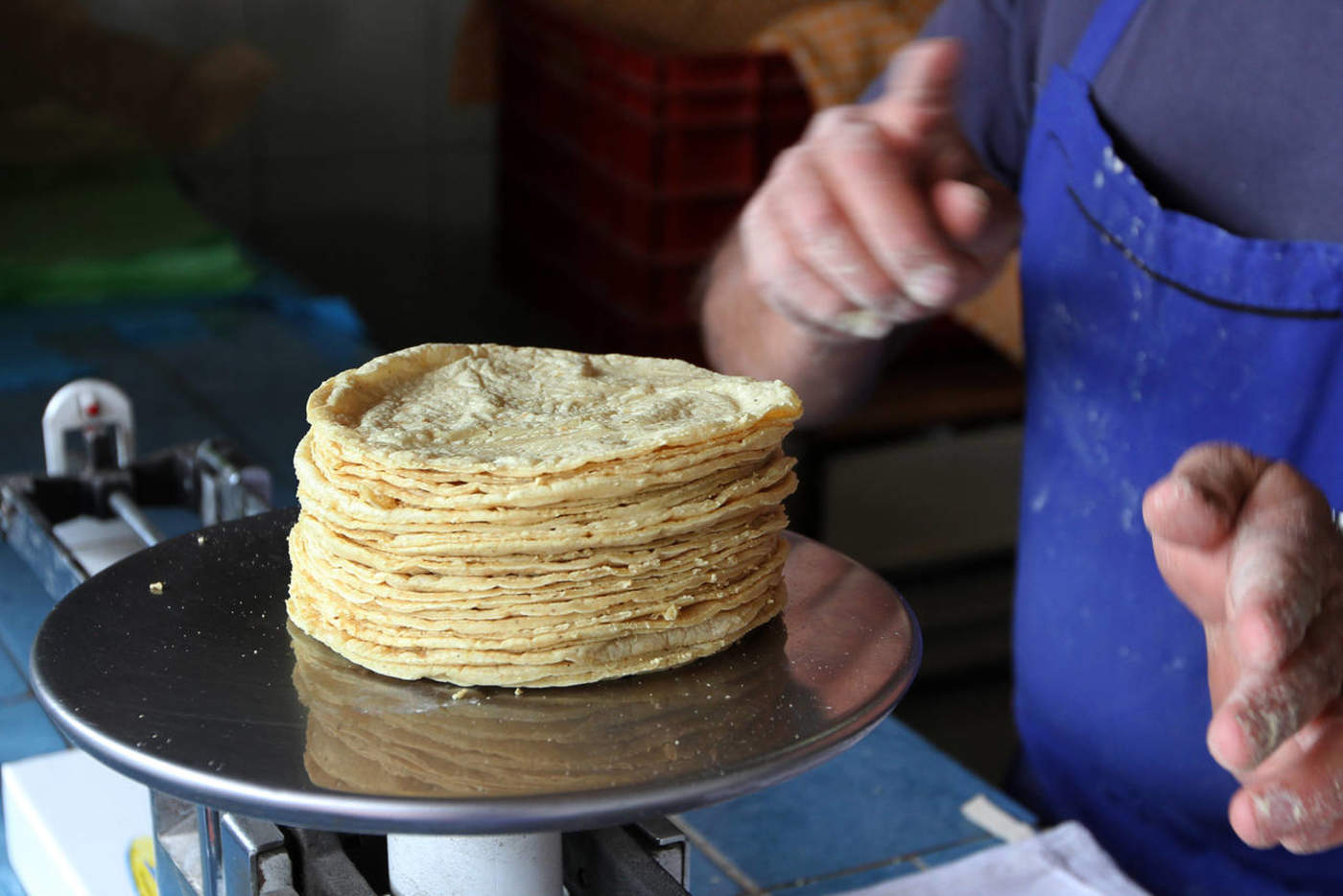 Profeco suspende 68 tortillerías por vender el kilo a precios excesivos