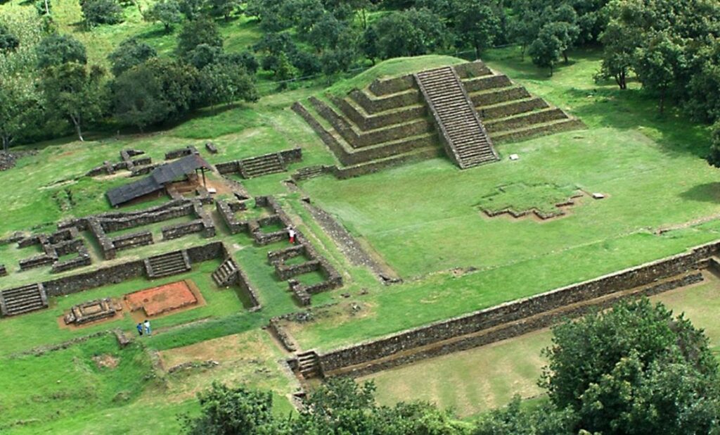 Ciudad prehispánica de Tingambato, en Michoacán en realidad virtual