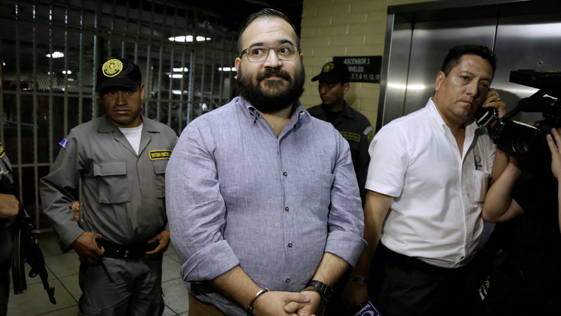 Dan 9 años de prisión al exgobernador de Veracruz, Javier Duarte