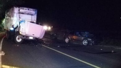 Mueren 2 jóvenes en fatal accidente en Michoacán