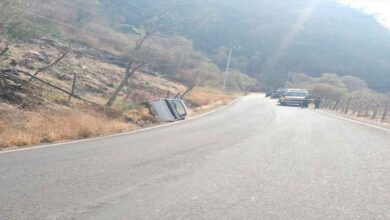 Ataque armado en carretera de Michoacán deja a un pasajero sin vida