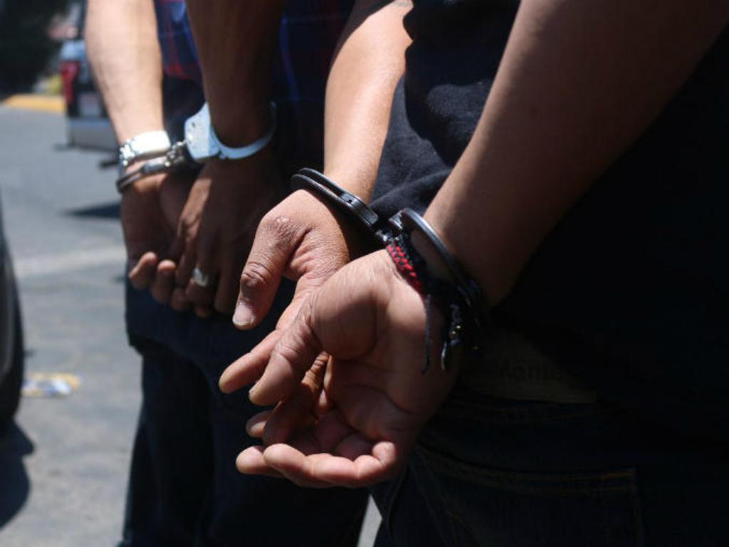 Detienen a 2 presuntos secuestradores en Pátzcuaro