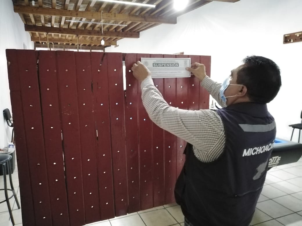 Gobierno del Estado suspende billares en Pátzcuaro