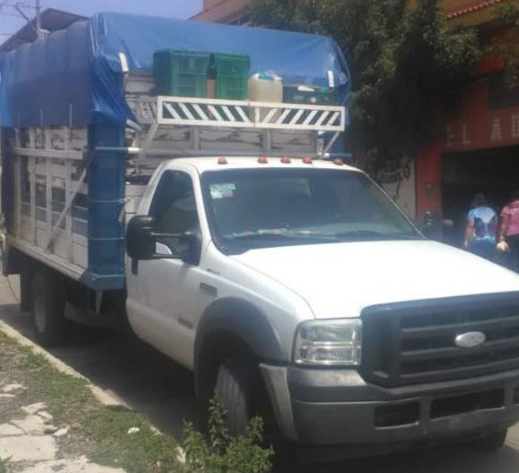 Recuperan camioneta robada en la carretera Pátzcuaro-Copándaro