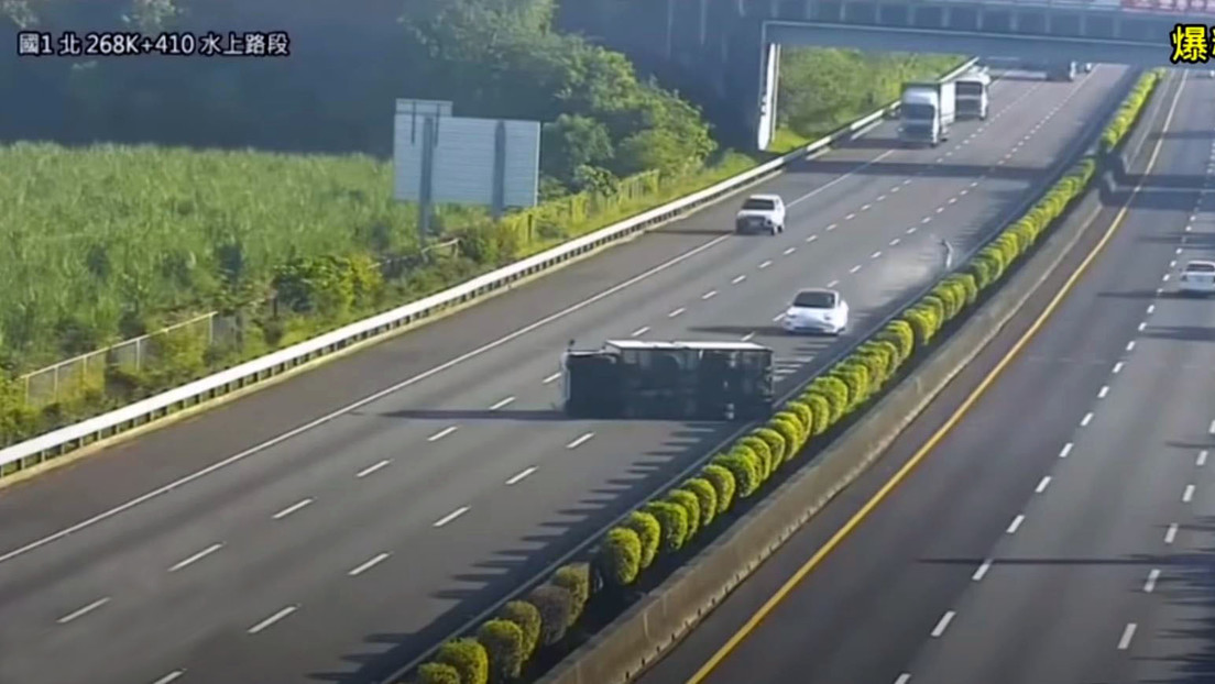 VIDEO: El piloto automático de un Tesla no ve un camión en medio y choca con él