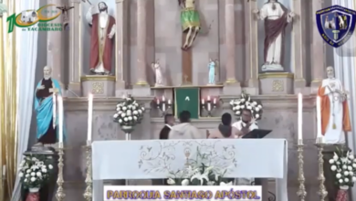 VIDEO: En plena misa golpean a sacerdote de Ario de Rosales, Michoacán