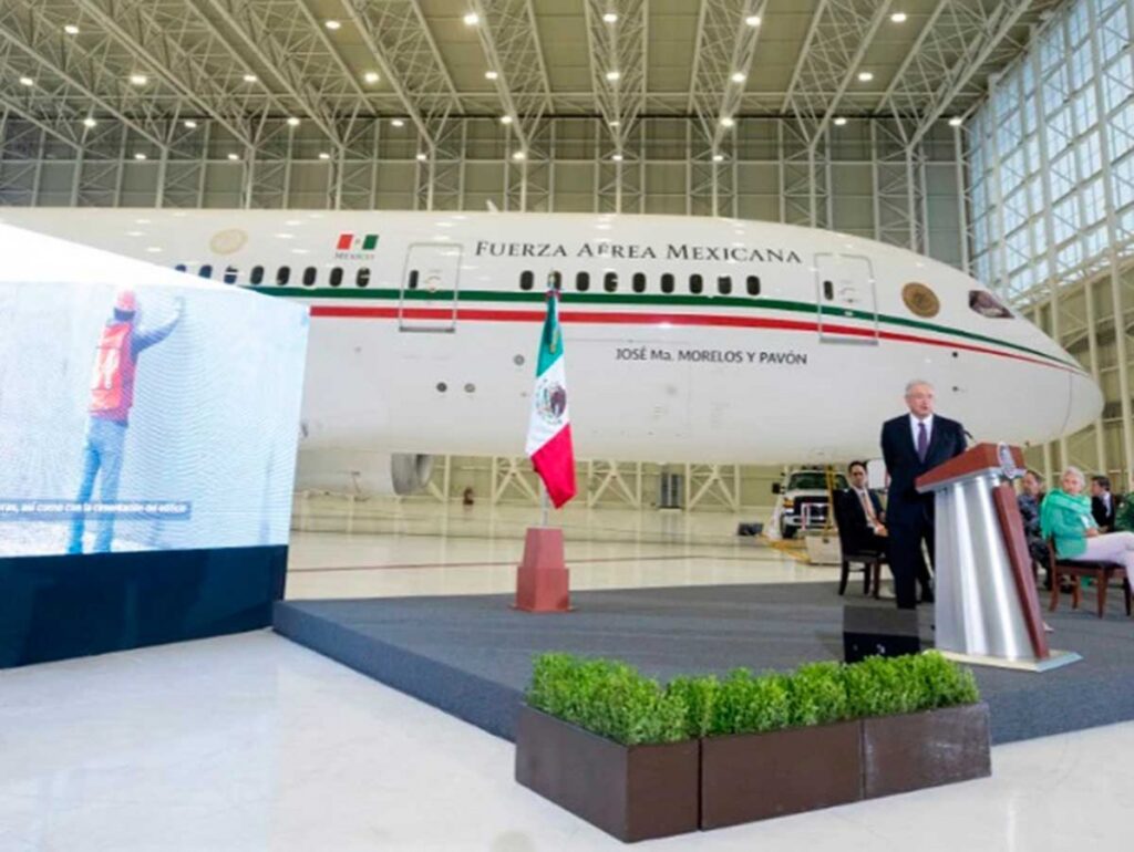 Fotos del lujoso del avión presidencial de México
