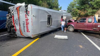 Chocan 2 autobuses en la Pátzcuaro-Uruapan