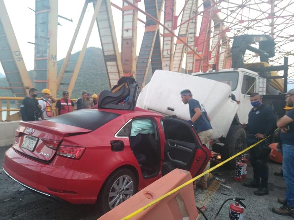 Trágico accidente en Michoacán [FOTOS]