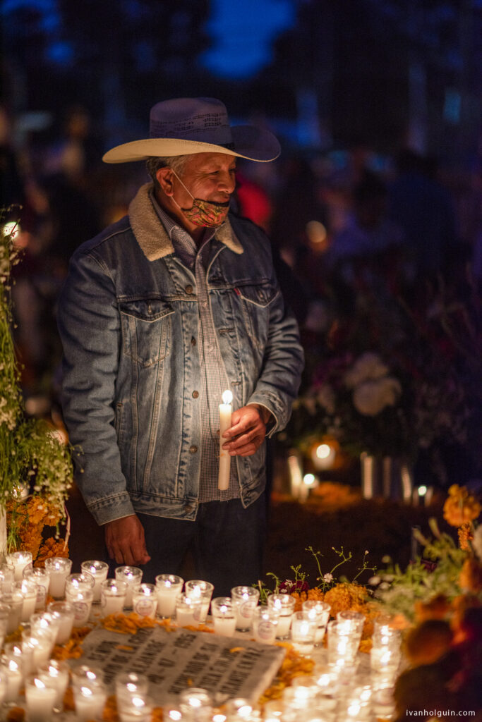GALERÍA: Noche de Ánimas o Día de Muertos en Pátzcuaro