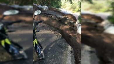 Cárteles destrozan carretera de Aguililla, Michoacán