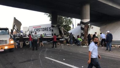 Choca autobús y camión en Tarímbaro, Michoacán