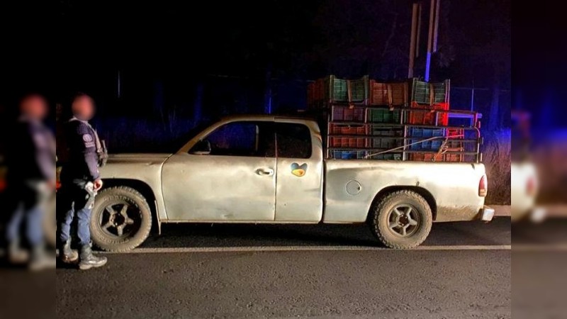 Detienen en Pátzcuaro a sujeto en posesión de mercancía presuntamente ilegal