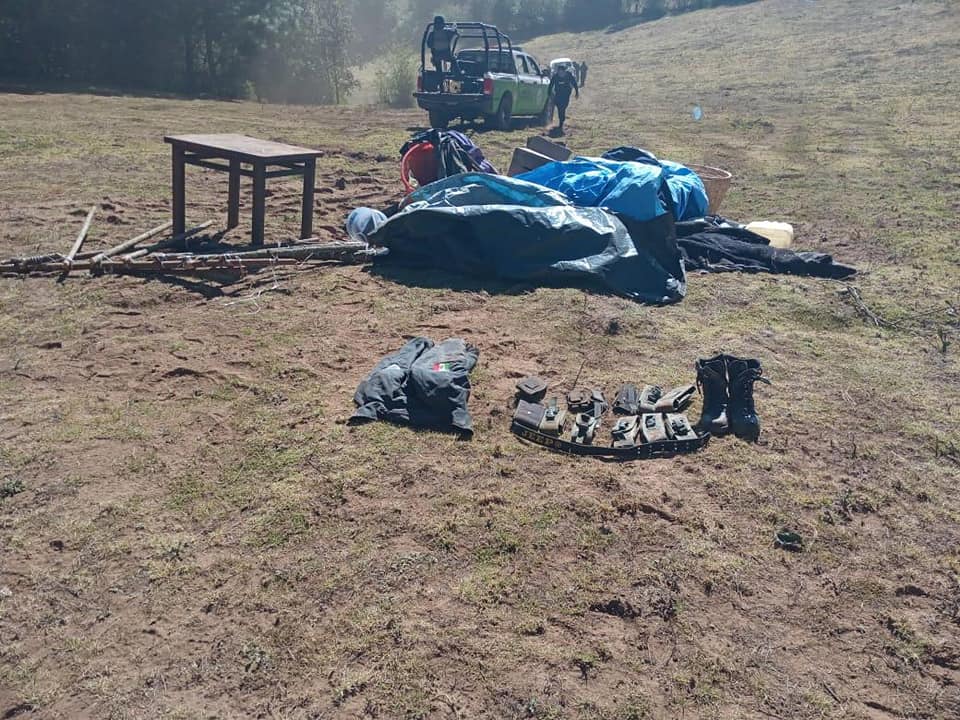 FOTOS: Destruyen 3 narco campamentos equipados en Salvador Escalante, Michoacán