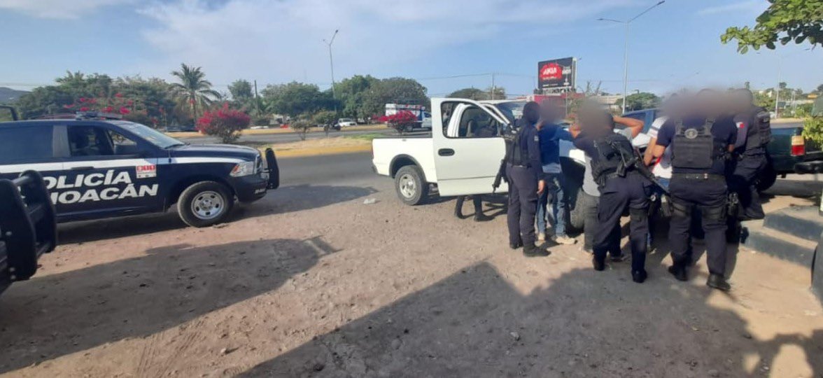 Detienen a cuatro personas en Michoacán por posesión de marihuana