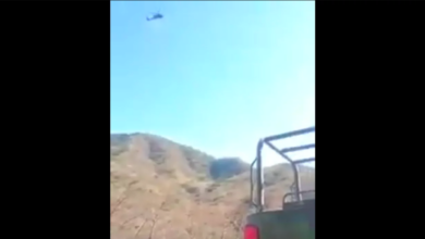 VIDEO: Helicóptero Black Hawk de la Fuerza Aérea rafaguea al CJNG en Tepalcatepec