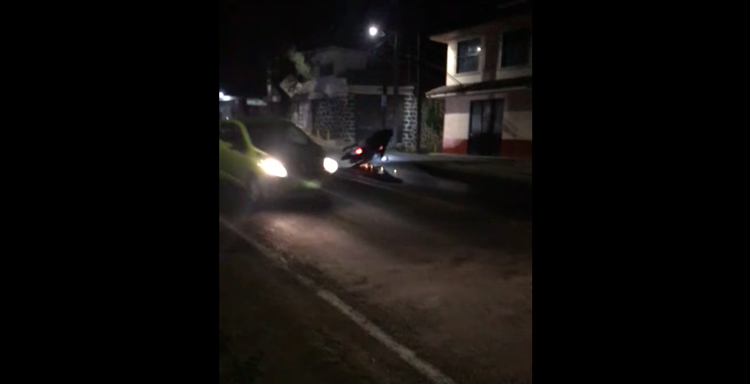 Tiran aceite en carretera de Pátzcuaro; se accidentan motocicletas