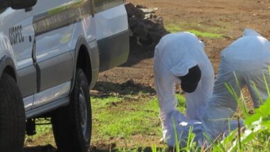 Hallan en Pátzcuaro a hombre ejecutado a la orilla de la carretera