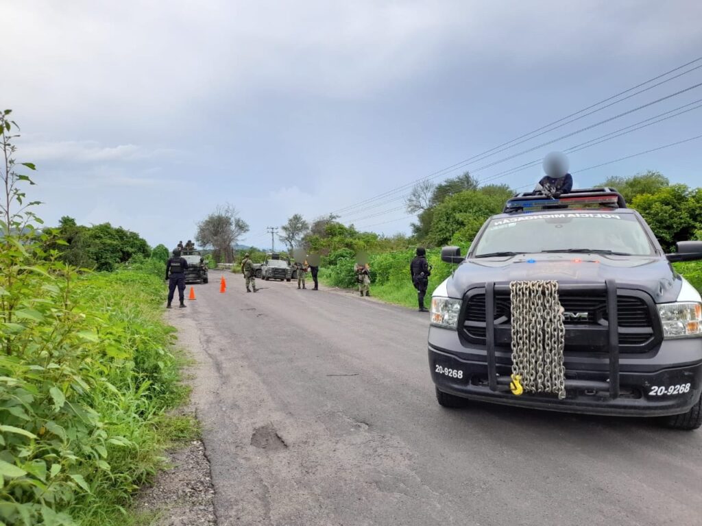 la empresa Autobuses Destinos Parhíkuni ha suspendido sus servicios hacia Apatzingán, Buenavista, Tepalcatepec y Coalcomán por la violencia