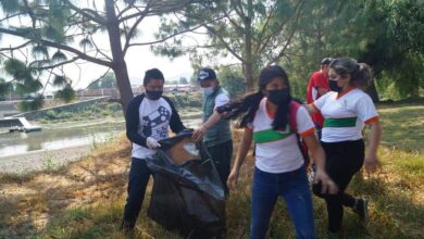 estudiantes CECyTEM Huecorio