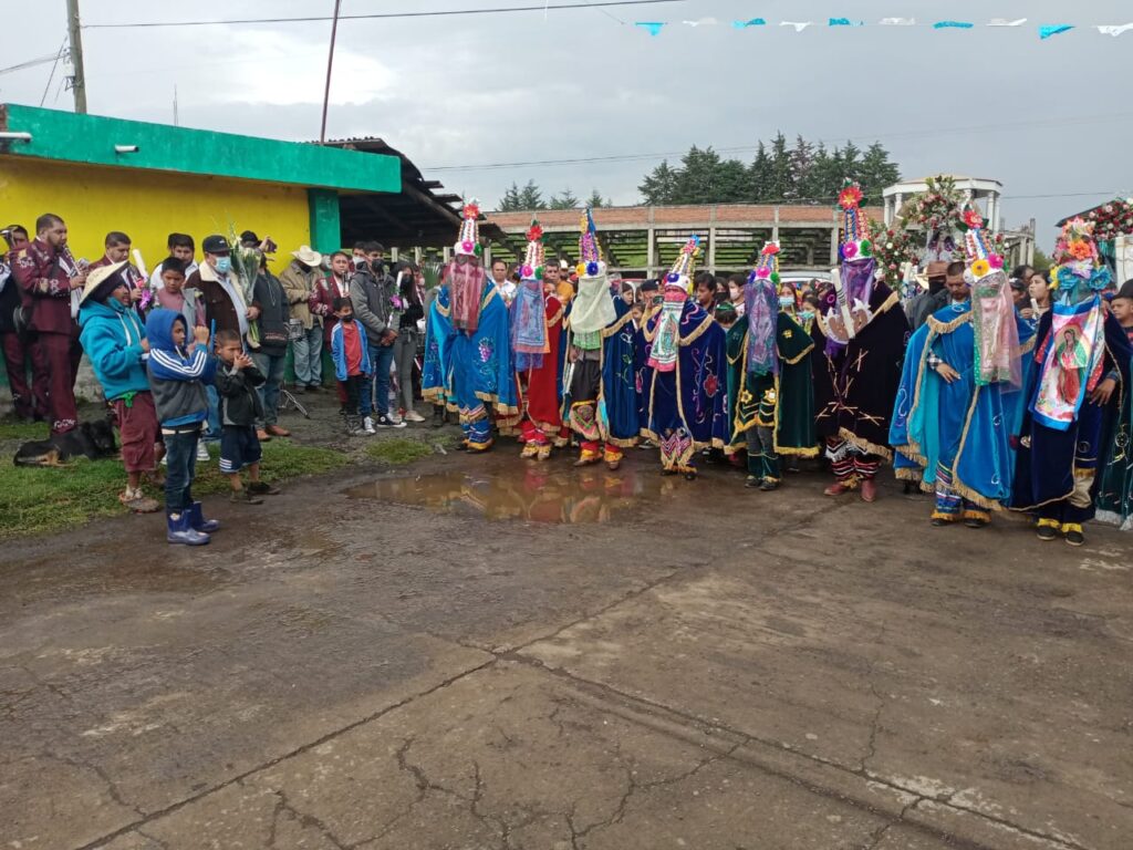 En medio de la pandemia, realizan fiesta Santa María Huiramangaro [FOTOS]