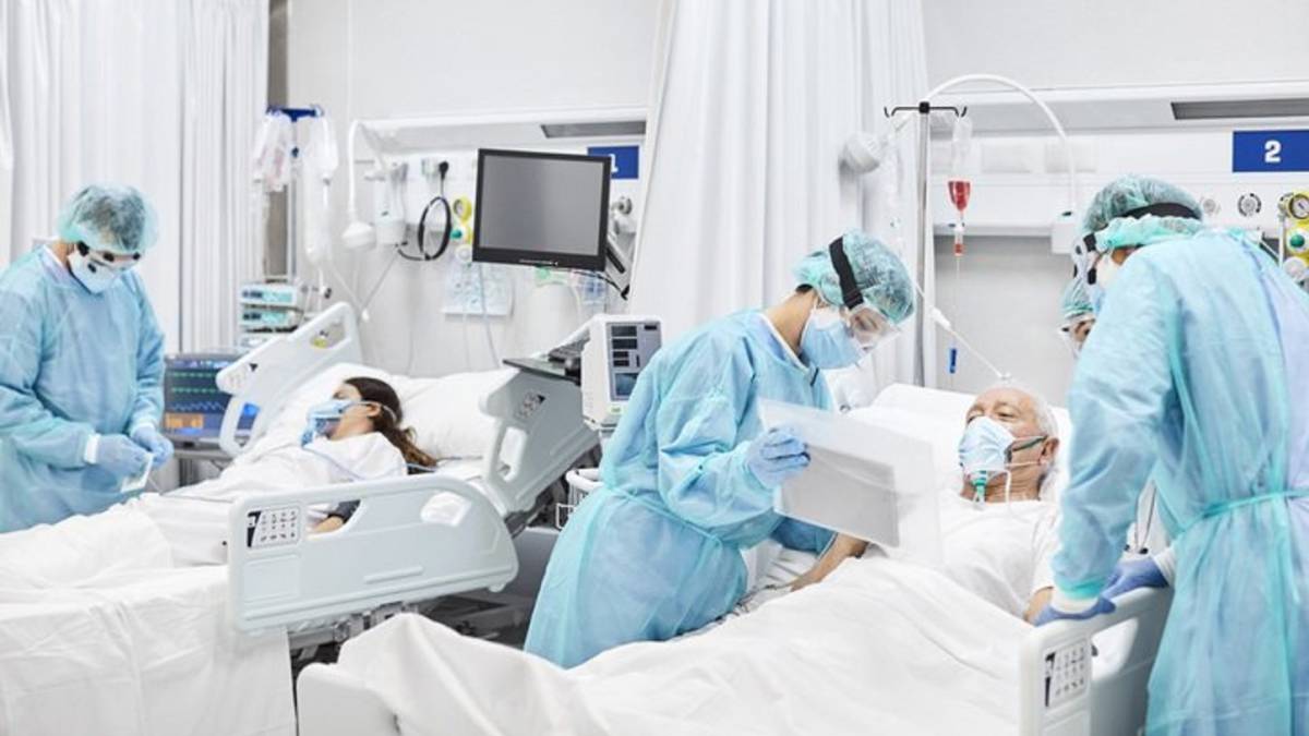 Reporta hospital de Uruapan saturación en área COVID-19