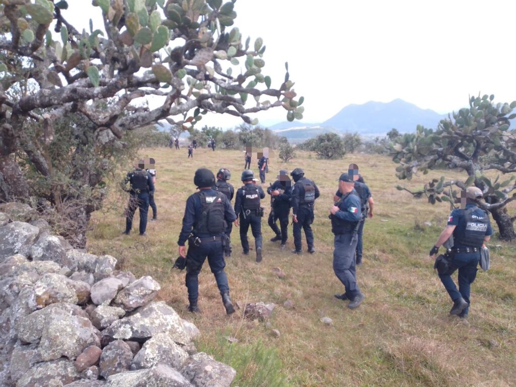 Encuentran CAMPAMENTO de CRIMINALES en Pátzcuaro