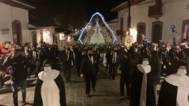 FOTOS: La Virgen de la Salud recorre las calles del Centro de Pátzcuaro