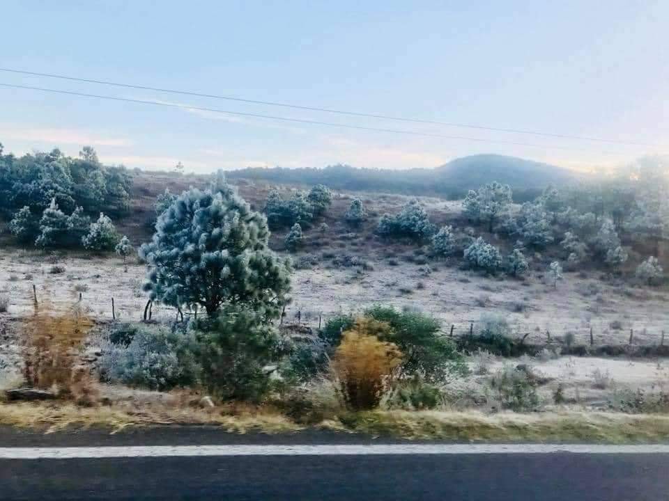 Nahuatzen se pinta de blanco